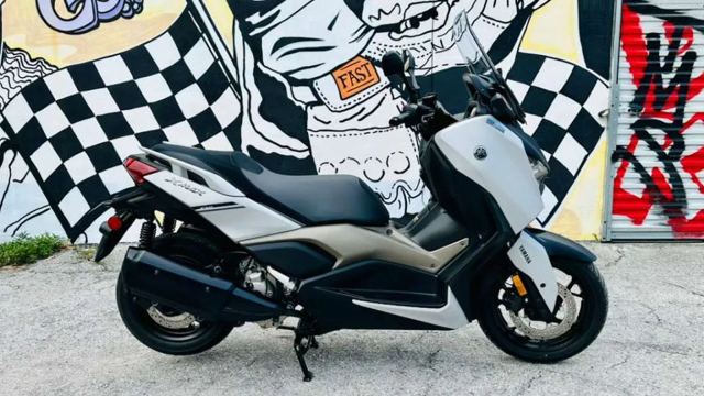 2024 Yamaha XMAX
