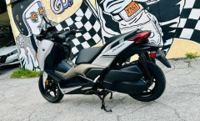 2024 Yamaha XMAX photo 4