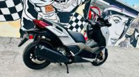 2024 Yamaha XMAX photo 8