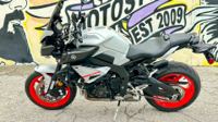 2019 Yamaha MT-10 photo 3