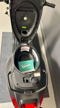 2024 Vespa Sprint 50 S photo 4