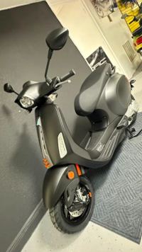 2024 Vespa Sprint 50 S photo 8